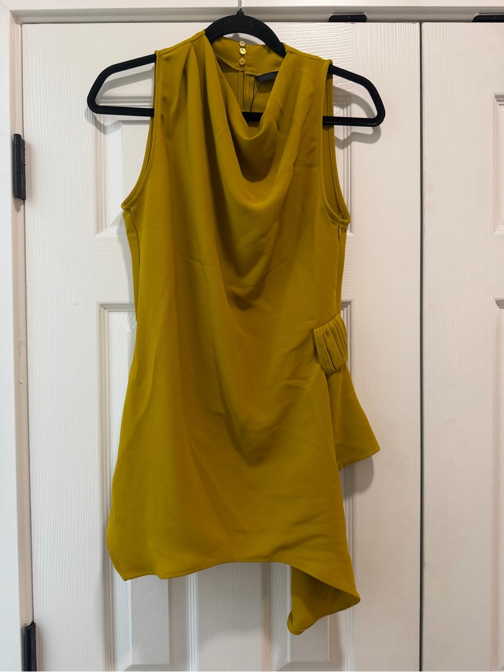 NWT Zara Women’s Sleeveless Draped Asymmetric Top Mustard Smal